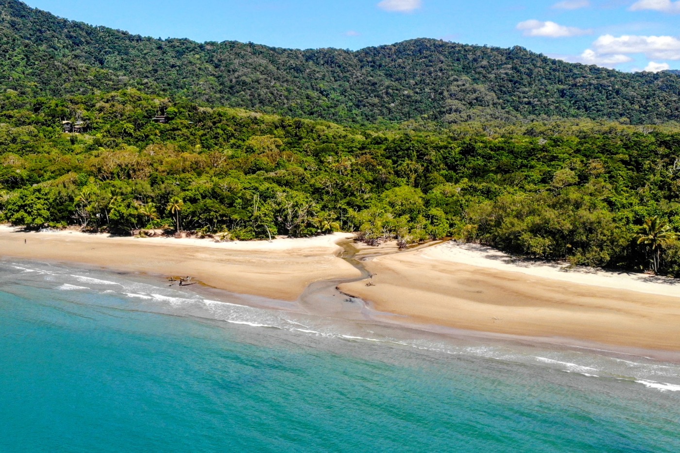 Cow Bay Beach