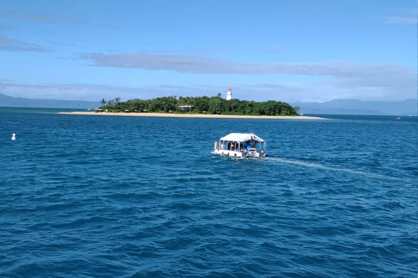 Glass Bottom Boat approaching Low Isles