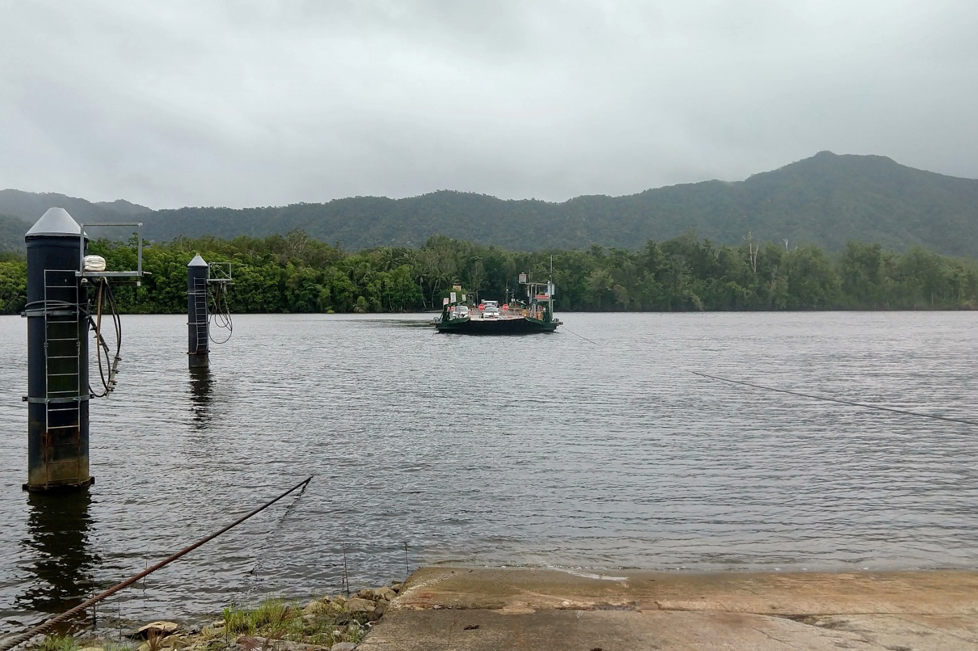 The Daintree Car Ferry in Operation
